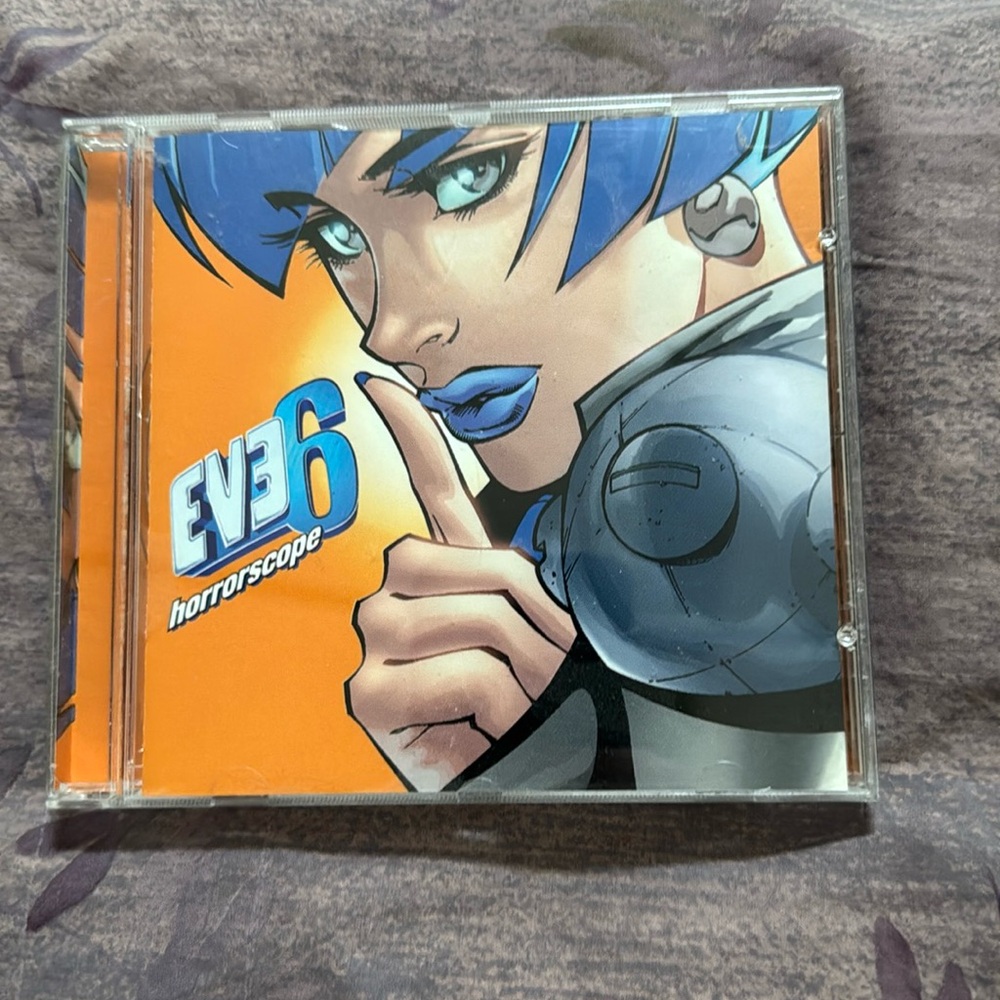 Eve 6 “horrorscope” CD in excellent condition. With case and booklet.
